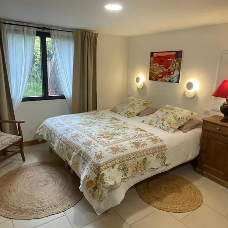 Bed & Breakfast Les De La Serre Camares