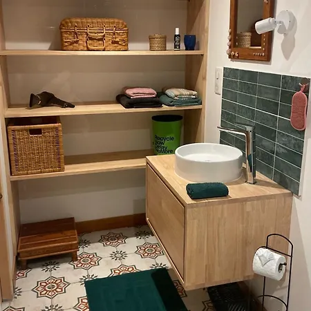 Bed & Breakfast Les De La Serre Camares